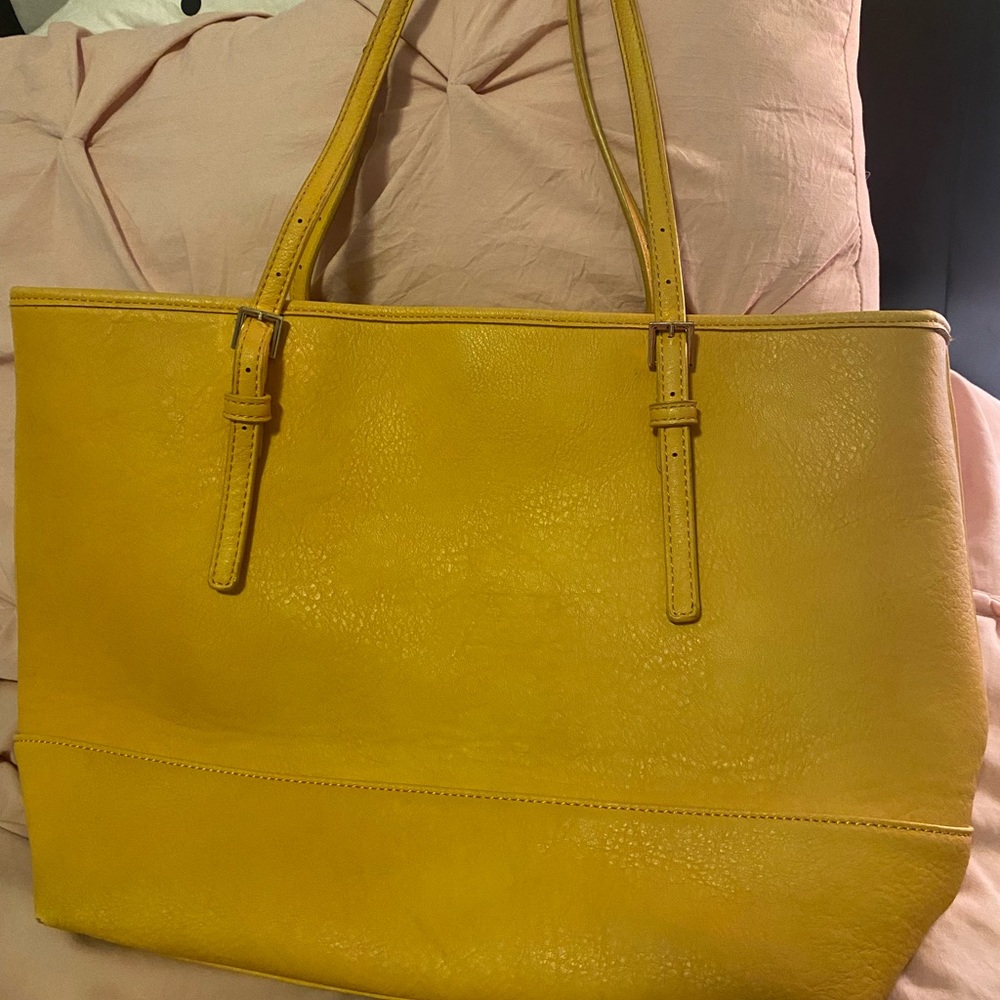 Tote bag! Nice mustard color get ready for fall!